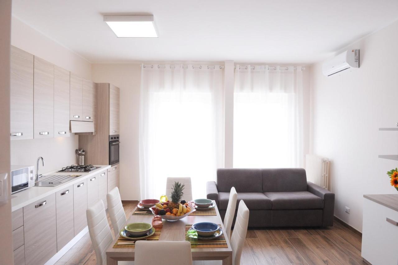 Guesthouse Fino'S Family 모노폴리 외부 사진